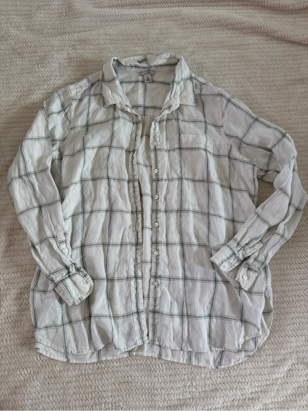 LL Bean 100% Linen Long-Sleeve Button-Up Shirt